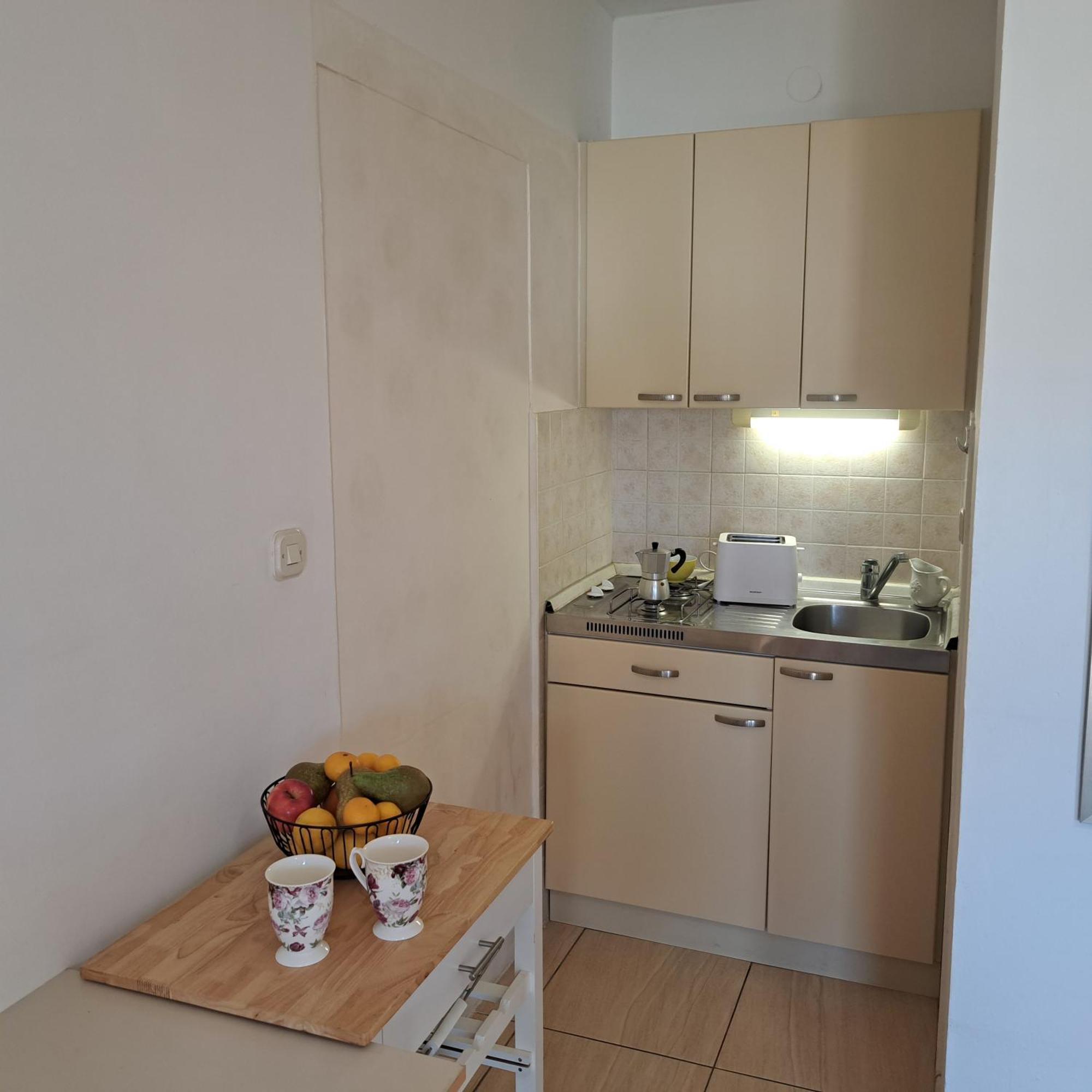 Apartment Jelka Malinska Kültér fotó